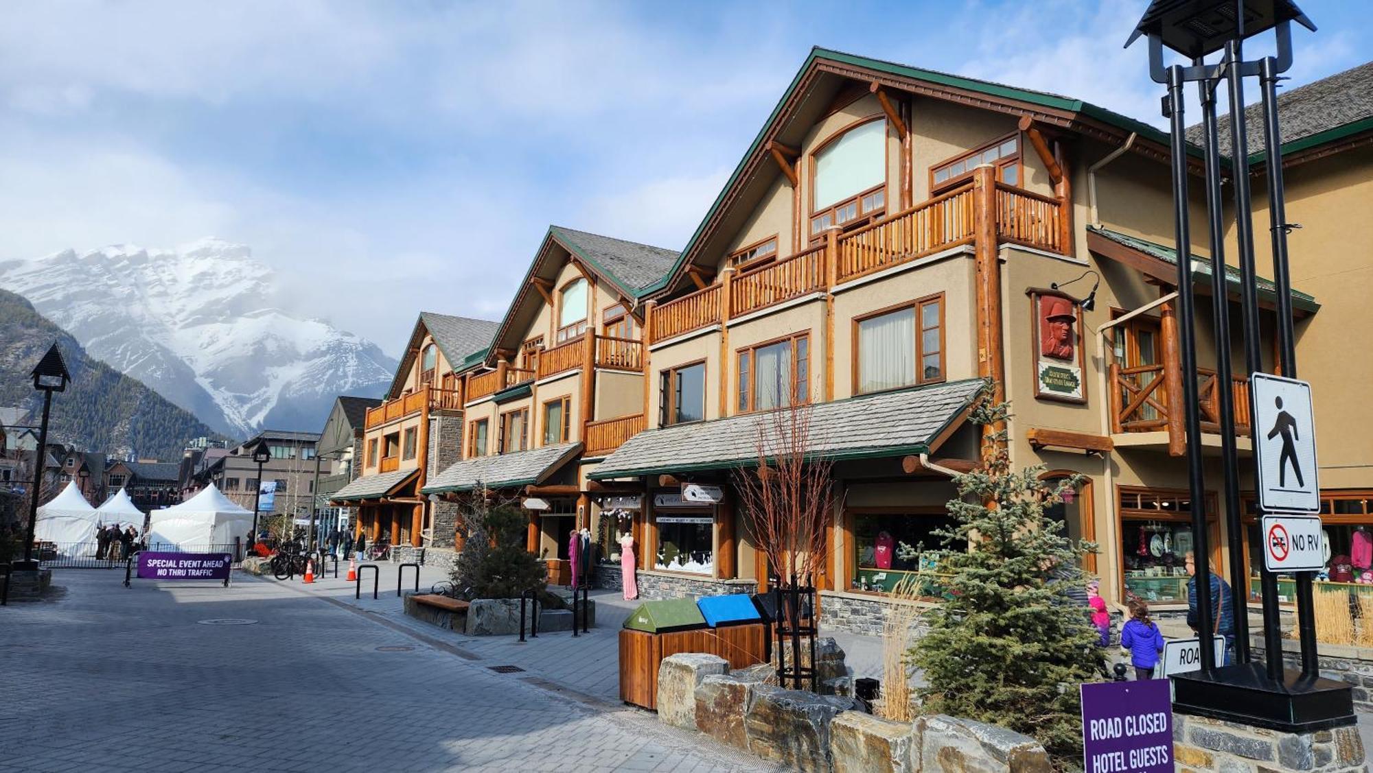 Brewster Mountain Lodge Banff Dış mekan fotoğraf